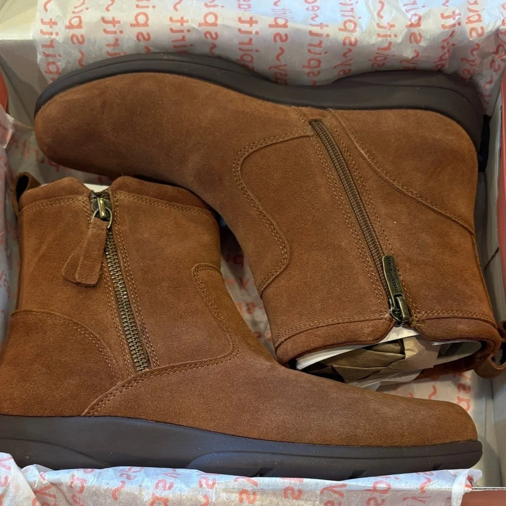 Easy Spirit Jonni Suede Leather Ankle Boots Side Zip NWT Size 8M